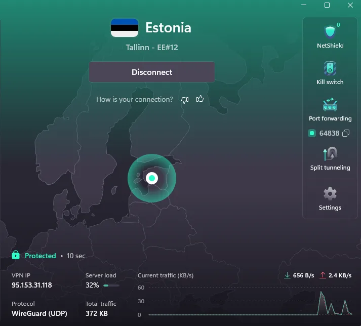 „Proton VPN" rakenduse aken: ühendatud Eestiga, nime all „Tallinn – EE#12", protokoll „WireGuard (UDP)", serveri koormus 32 %. Silti „Smart routing" ei ole.